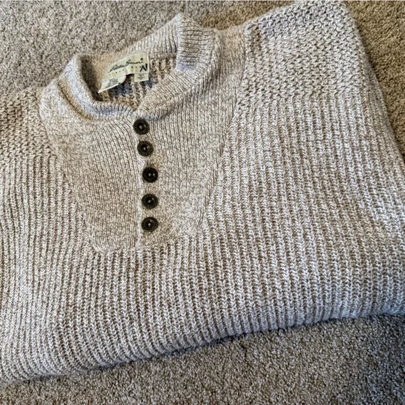 Vintage Eddie Bauer Men's Heather Beige Crewneck Henley Sweater - Picture 4 of 4